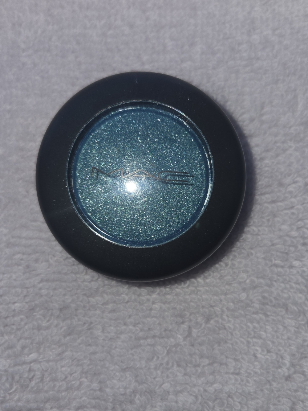 MAC  Eyeshadow – Pompous Blue (Rare Discontinued)